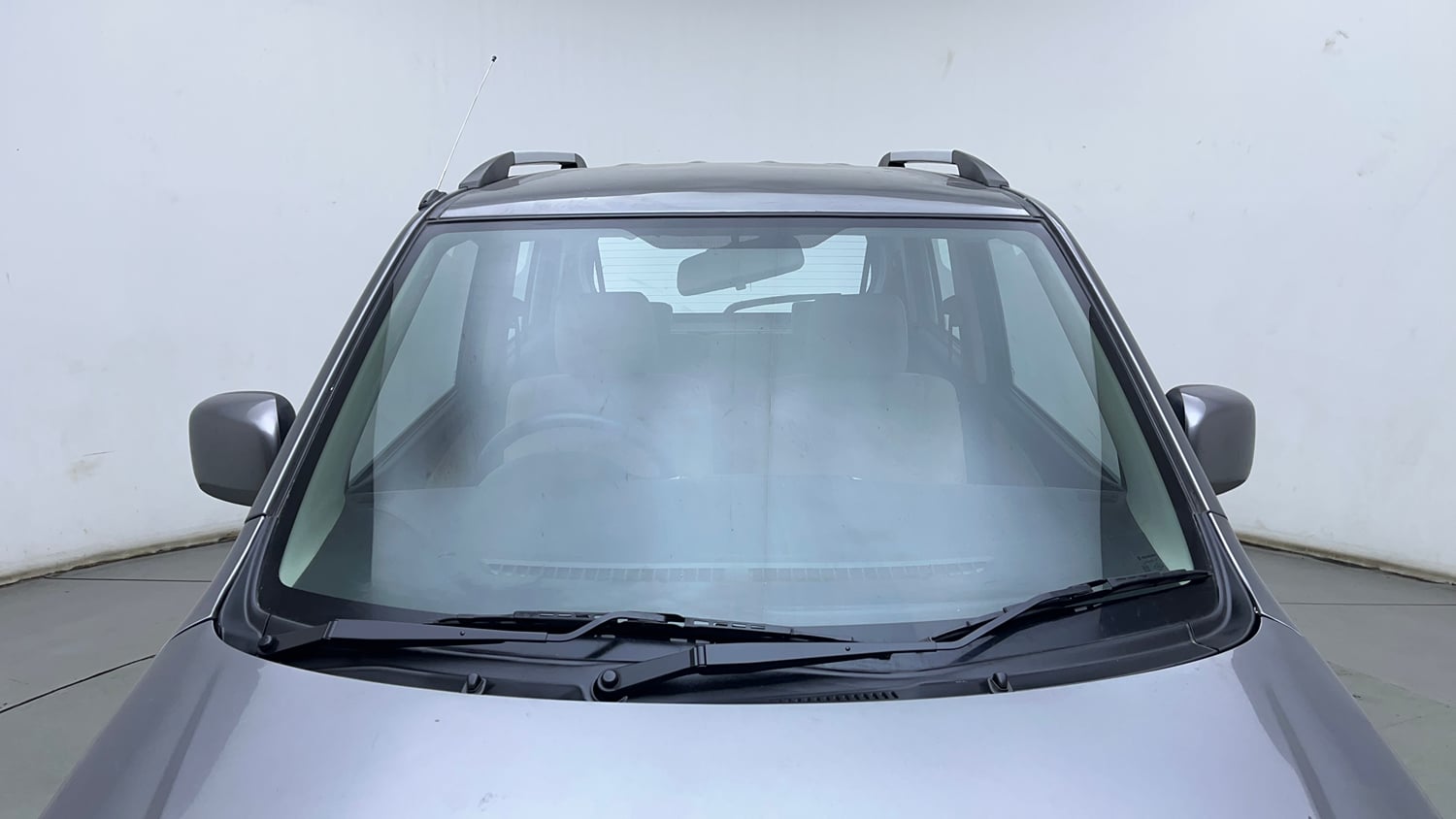 Used 2018 Maruti Suzuki Wagon R 1.0 VXI AMT Petrol Automatic exterior FRONT WINDSHIELD VIEW