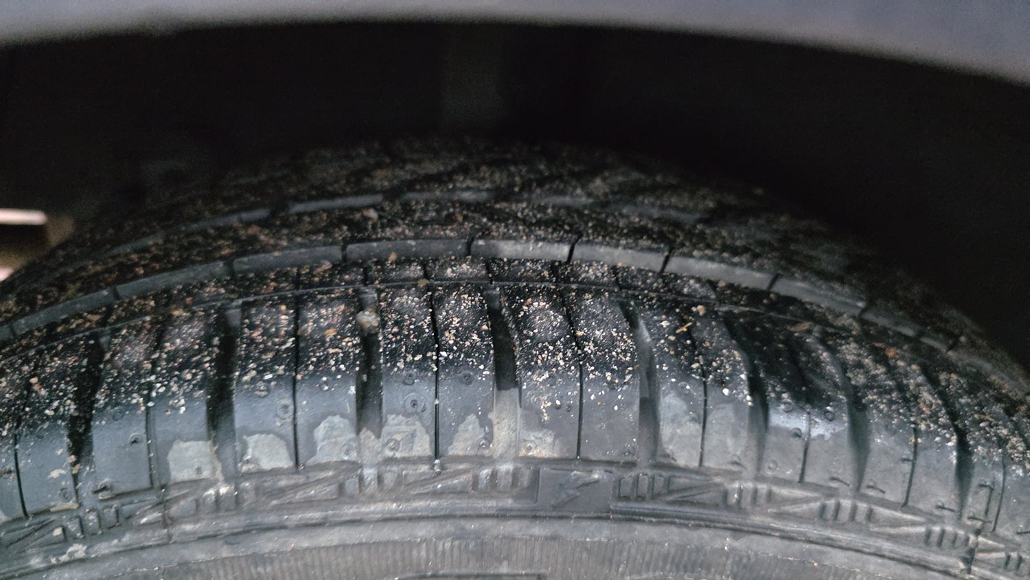 Used 2018 Hyundai Grand i10 Sportz (O) 1.2 Kappa VTVT Petrol Manual tyres RIGHT REAR TYRE TREAD VIEW