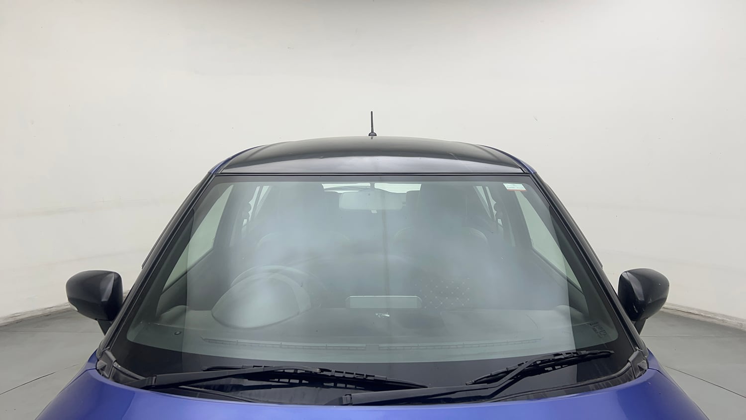 Used 2017 Maruti Suzuki Ignis Alpha 1.2 MT Petrol Manual exterior FRONT WINDSHIELD VIEW