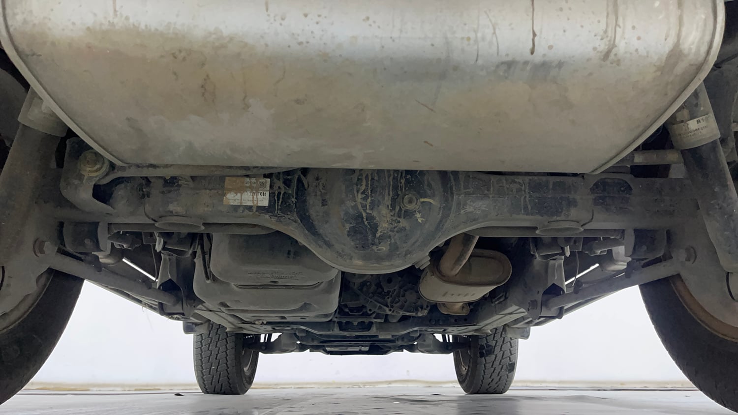 Used 2022 mahindra Thar LX Hard Top Petrol AT 4WD Petrol Automatic extra REAR UNDERBODY VIEW (TAKEN FROM REAR)