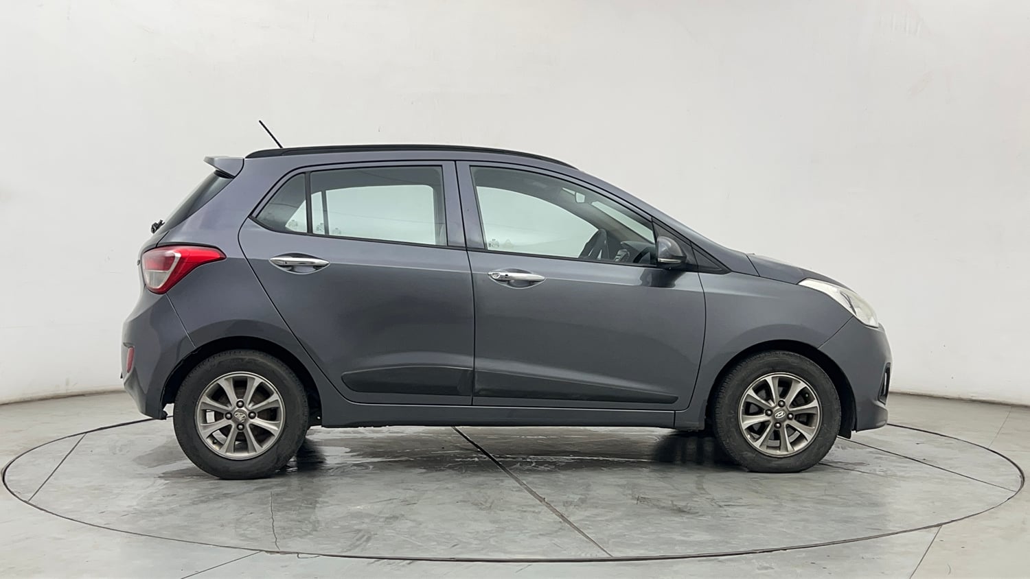 Used 2014 Hyundai Grand i10 Asta 1.2 Kappa VTVT (O) Petrol Manual exterior RIGHT SIDE VIEW