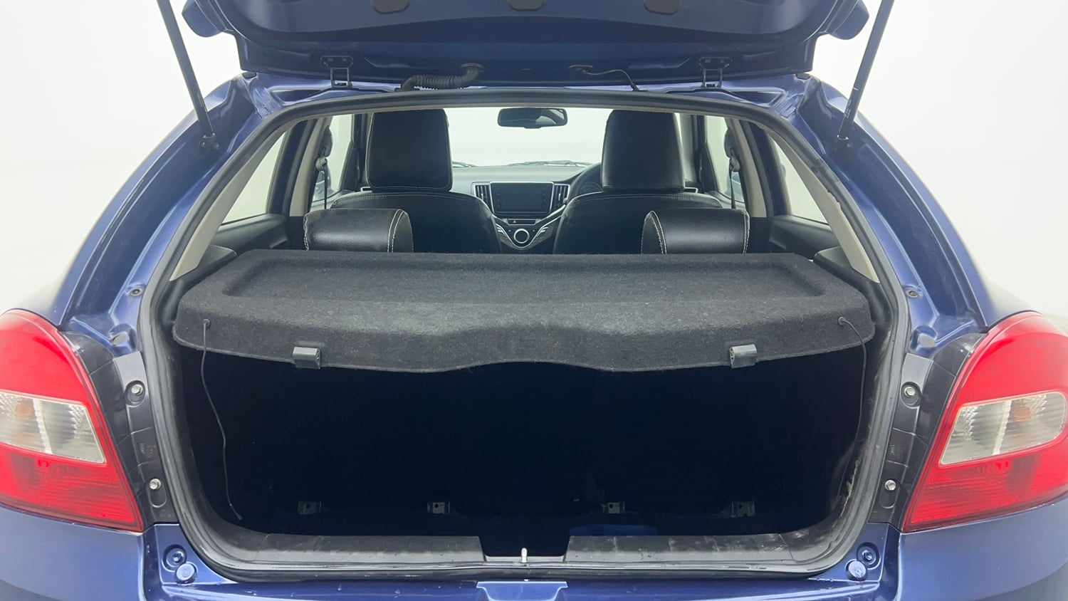 Used 2021 Maruti Suzuki Baleno Zeta Petrol Manual interior DICKY INSIDE VIEW