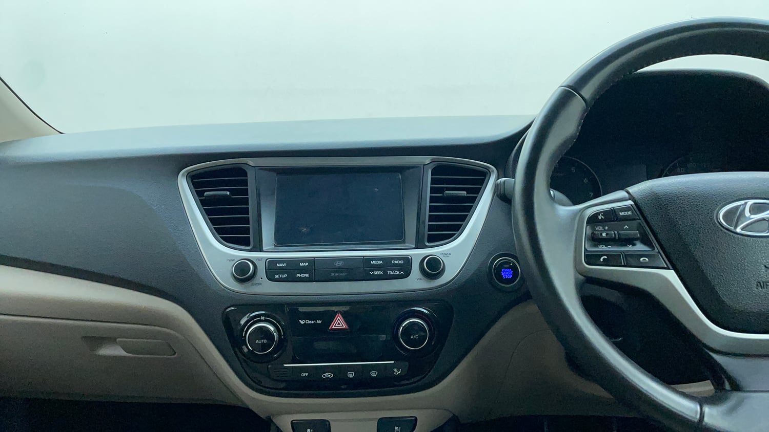 Used 2019 Hyundai Verna SX (O)1.6 VTVT Petrol Manual interior MUSIC SYSTEM & AC CONTROL VIEW