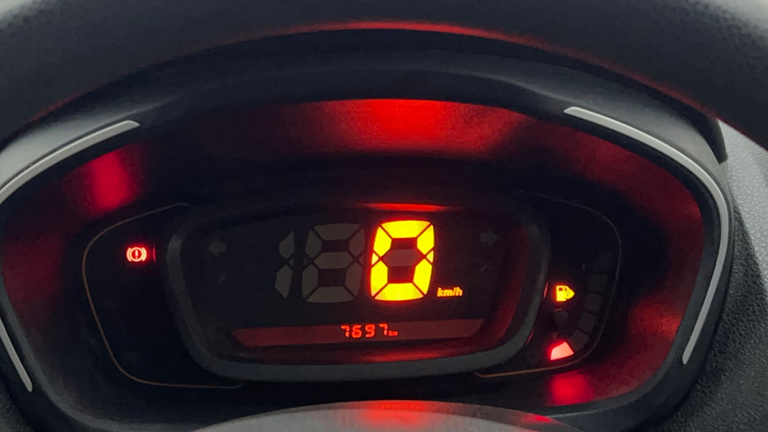 Used 2018 Renault Kwid RXL Petrol Manual interior CLUSTERMETER VIEW