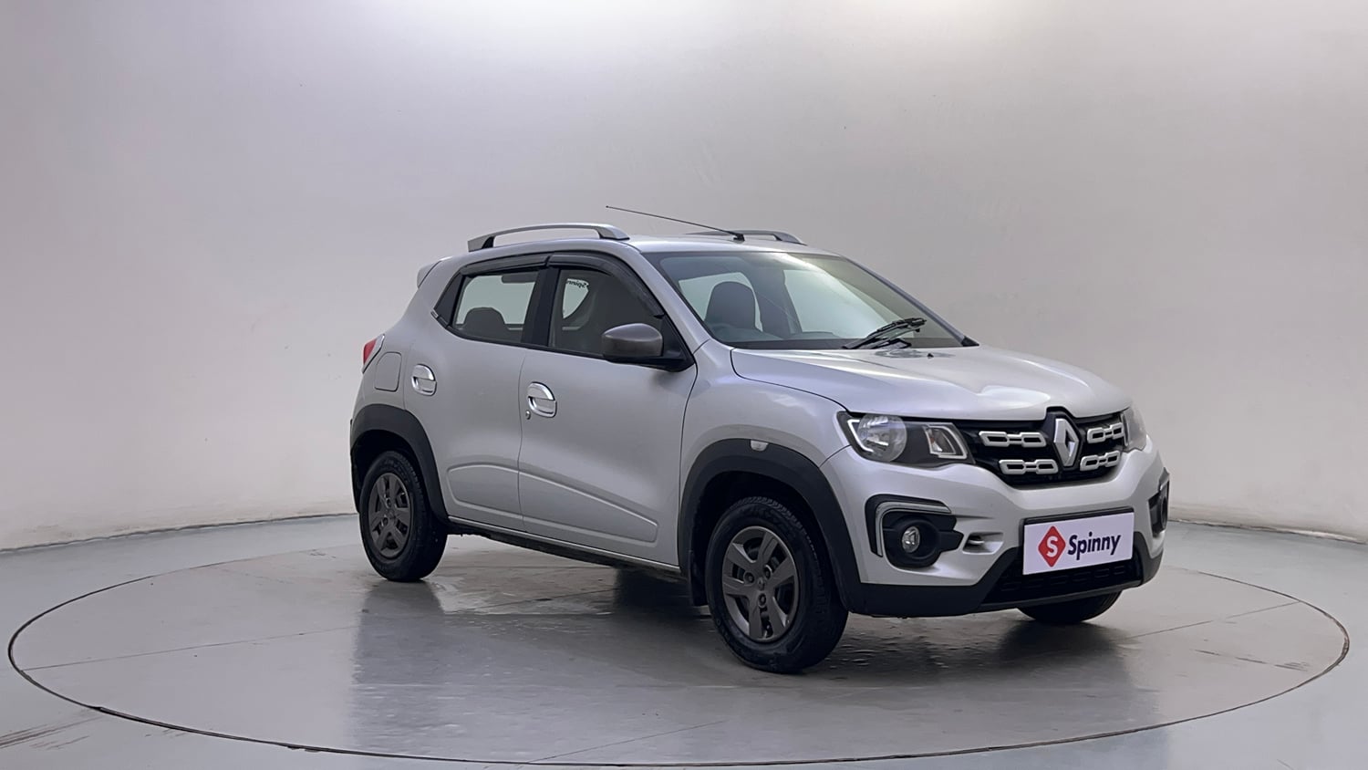 Used 2017 Renault Kwid 1.0 RXT AMT Petrol Automatic exterior RIGHT FRONT CORNER VIEW