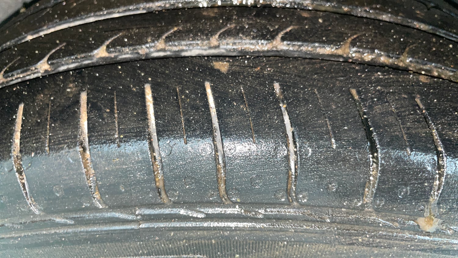Used 2017 Hyundai Elite i20 Sportz 1.2 Petrol Manual tyres LEFT REAR TYRE TREAD VIEW
