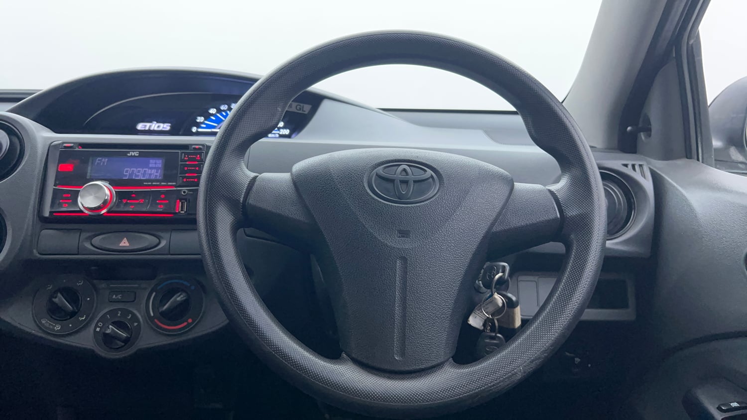 Used 2013 Toyota Etios G Petrol Manual interior STEERING VIEW