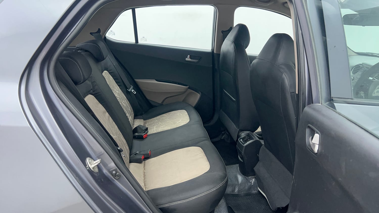 Used 2014 Hyundai Grand i10 Asta 1.2 Kappa VTVT (O) Petrol Manual interior RIGHT SIDE REAR DOOR CABIN VIEW