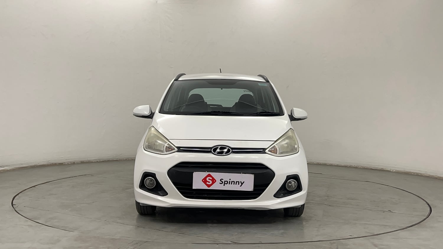 Used 2014 Hyundai Grand i10 Asta AT 1.2 Kappa VTVT Petrol Automatic exterior FRONT VIEW
