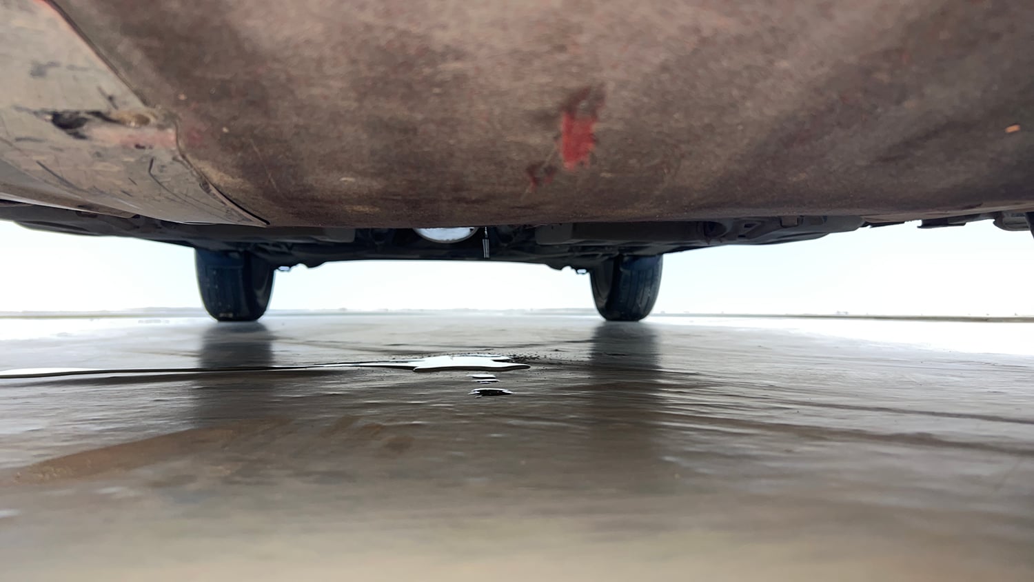 Used 2023 Maruti Suzuki Swift ZXi Plus AMT Dual Tone Petrol Automatic extra FRONT LEFT UNDERBODY VIEW
