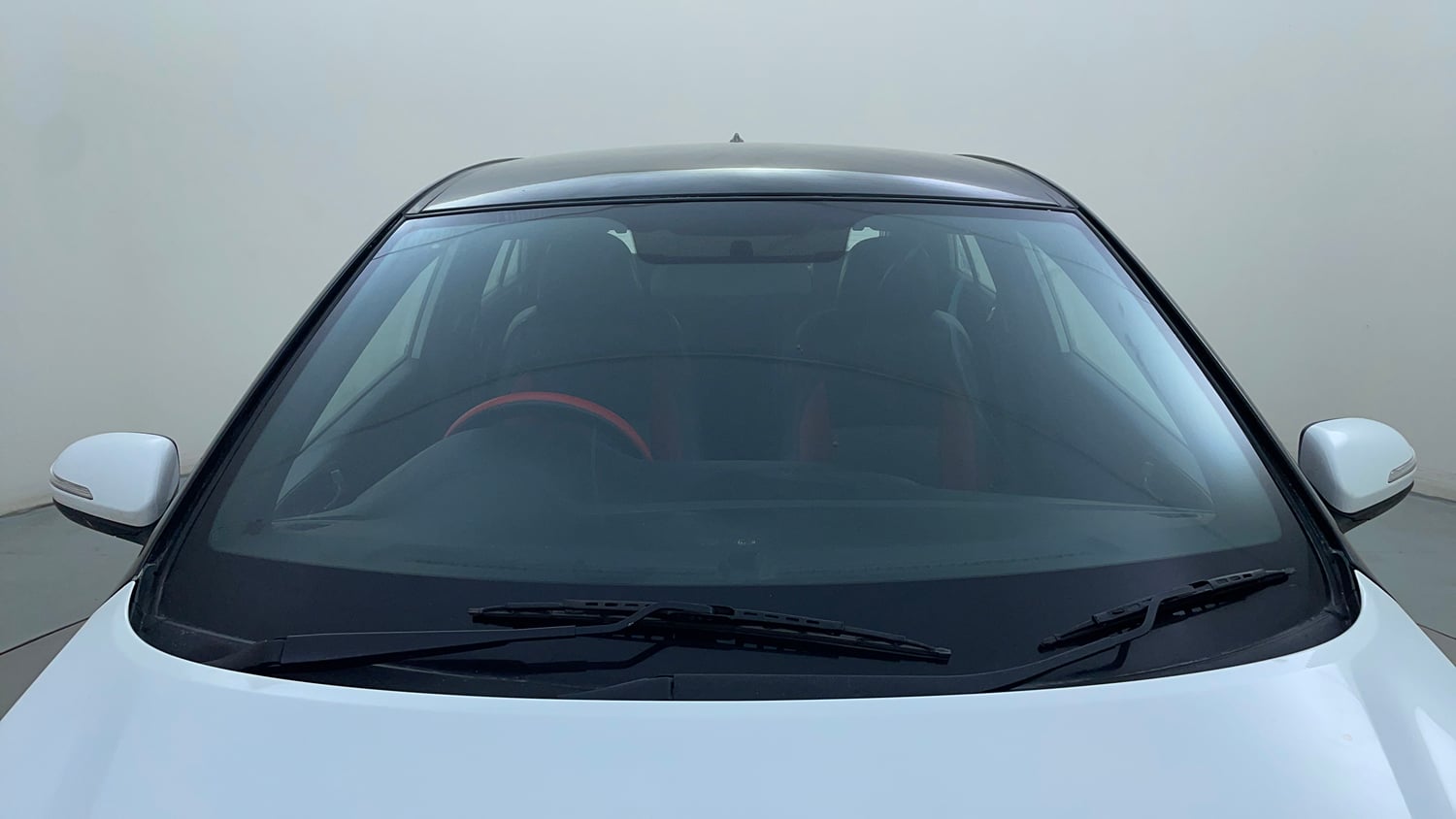 Used 2019 Hyundai Elite i20 Asta 1.2 Dual Tone Petrol Manual exterior FRONT WINDSHIELD VIEW
