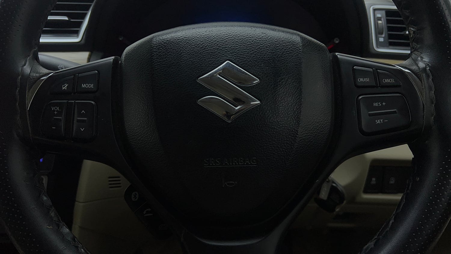 Used 2020 Maruti Suzuki Ciaz Delta Hybrid 1.5 AT Petrol Automatic top_features Airbags