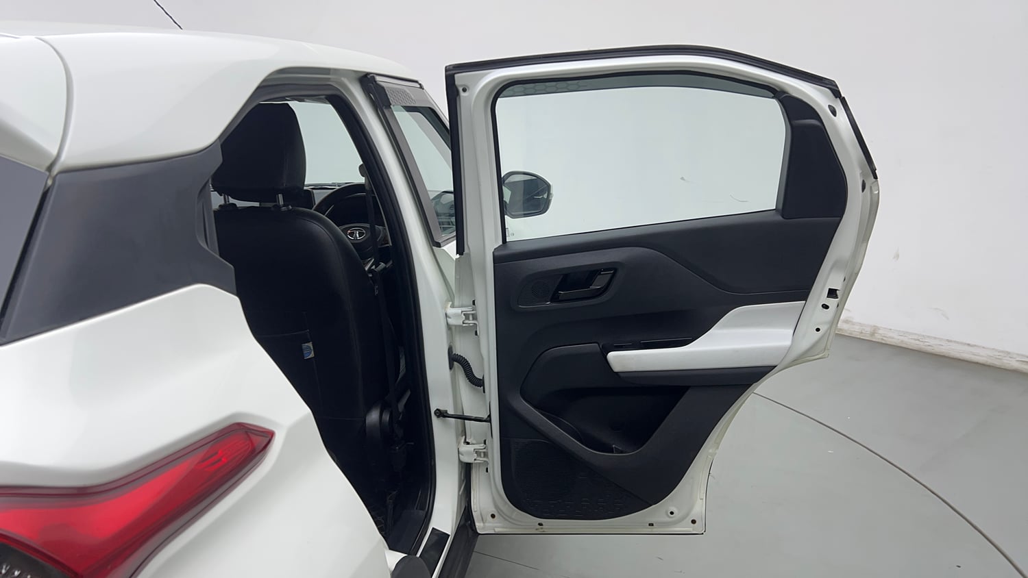 Used 2023 Tata Punch Accomplished MT Petrol Manual interior RIGHT REAR DOOR OPEN VIEW