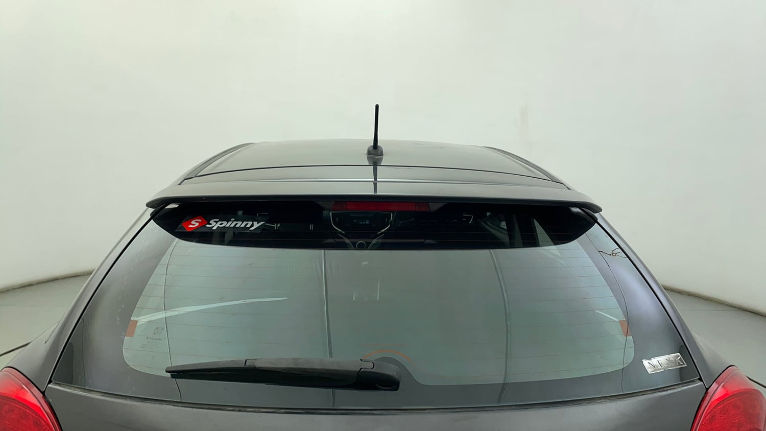 Used 2017 Maruti Suzuki Baleno Delta 1.2 Petrol Manual exterior BACK WINDSHIELD VIEW