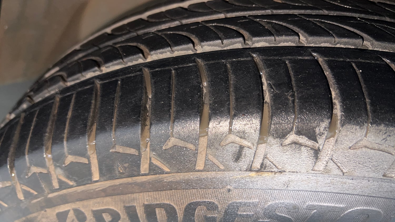 Used 2020 Maruti Suzuki Ciaz Delta Hybrid 1.5 AT Petrol Automatic tyres RIGHT FRONT TYRE TREAD VIEW