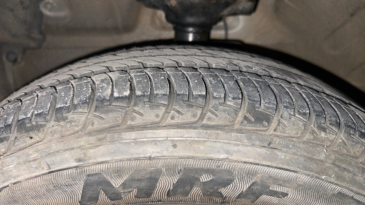 Used 2017 Maruti Suzuki Celerio ZXI (O) AMT Petrol Automatic tyres LEFT FRONT TYRE TREAD VIEW