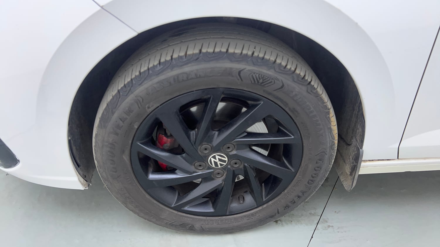 Used 2022 Volkswagen Virtus GT Plus 1.5 TSI EVO DSG Petrol Automatic tyres LEFT FRONT TYRE RIM VIEW