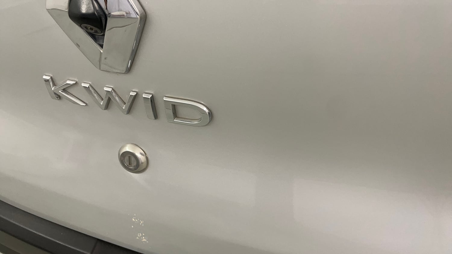 Used 2022 Renault Kwid RXT 1.0 AMT (O) Petrol Automatic dents MINOR SCRATCH