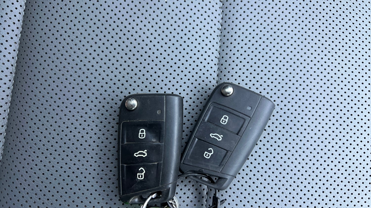 Used 2021 Skoda Kushaq Style 1.0L TSI AT Petrol Automatic extra CAR KEY VIEW