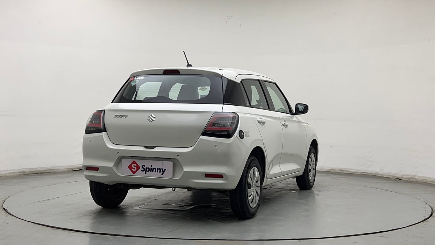 Used 2025 Maruti Suzuki Swift VXi CNG Cng Manual exterior RIGHT REAR CORNER VIEW