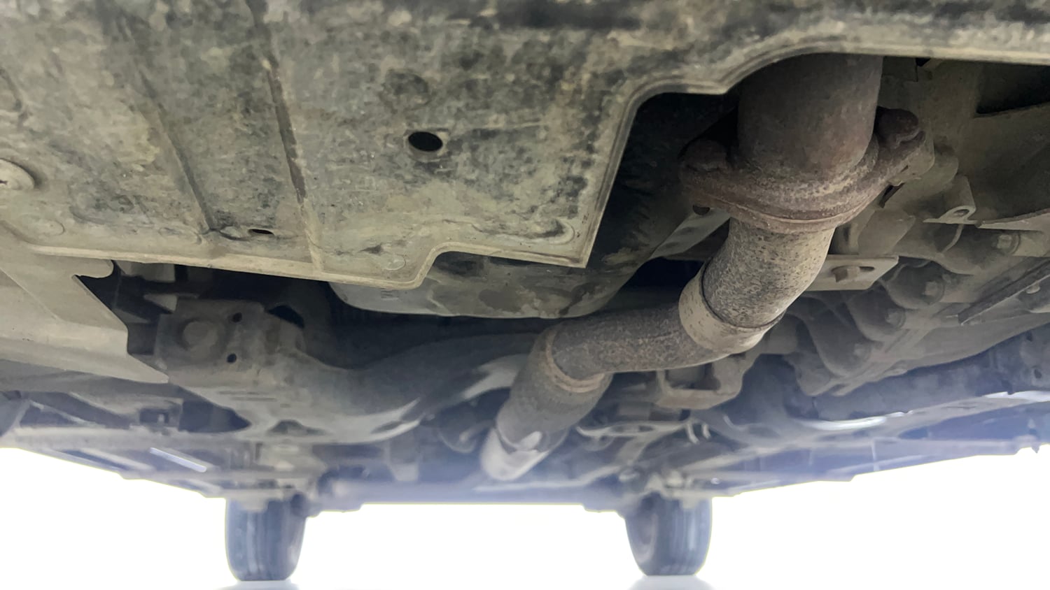 Used 2024 Tata Nexon Fearless Plus 1.2 Revotron Petrol 7DCA DT Petrol Automatic extra FRONT LEFT UNDERBODY VIEW