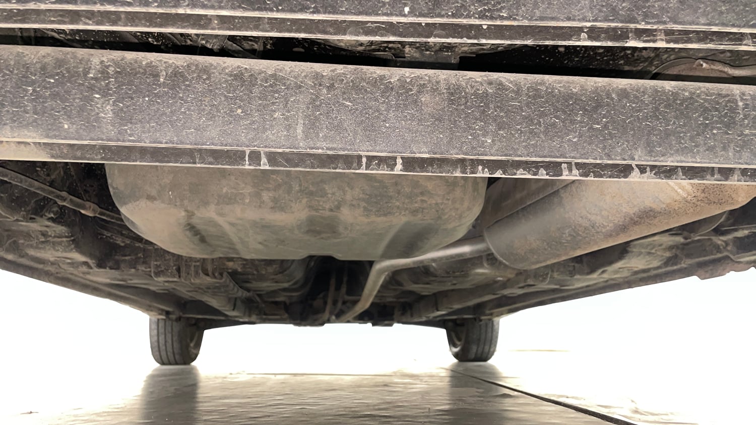 Used 2018 Hyundai Eon Sportz Petrol Manual extra REAR UNDERBODY VIEW (TAKEN FROM REAR)