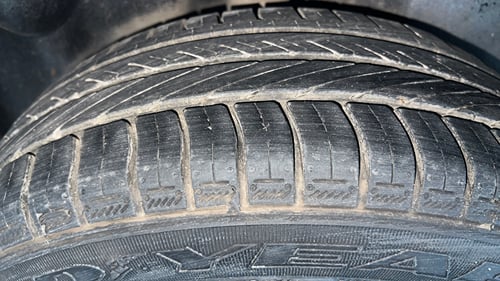 Used 2017 Volkswagen Polo Comfortline 1.2L (P) Petrol Manual tyres RIGHT REAR TYRE TREAD VIEW