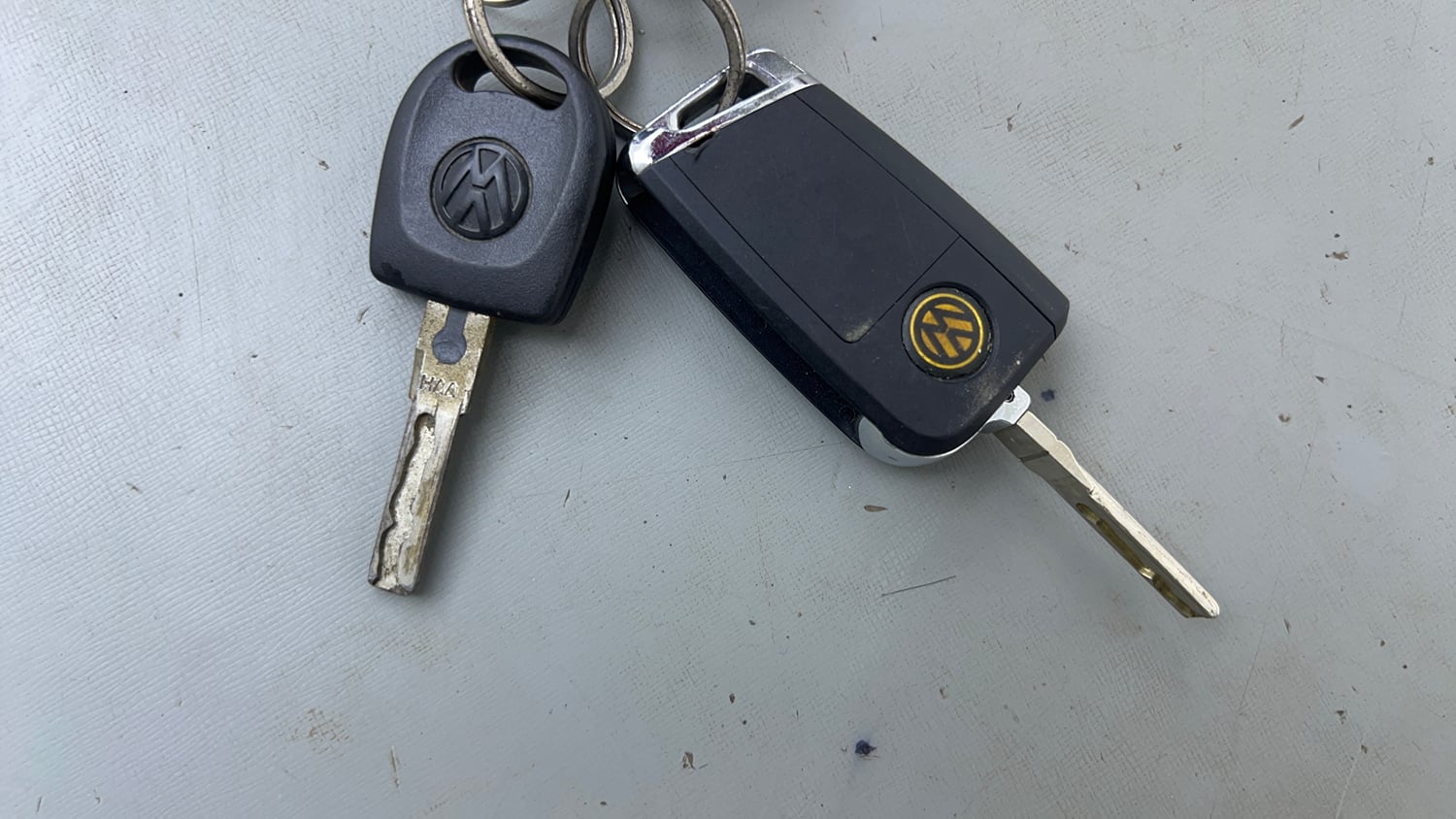 Used 2017 Volkswagen Ameo Trendline 1.2L (P) Petrol Manual extra CAR KEY VIEW
