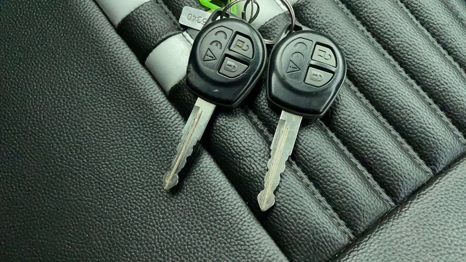 Used 2019 Maruti Suzuki Swift VXi AMT Petrol Automatic extra CAR KEY VIEW