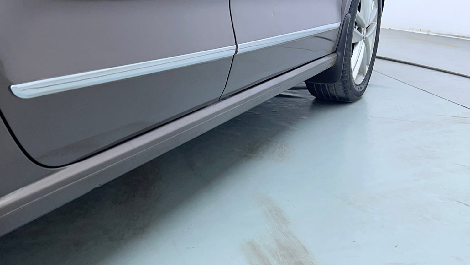 Used 2021 Skoda Rapid Style AT Petrol Automatic dents MINOR SCRATCH