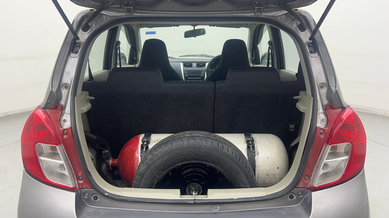 Used 2016 Maruti Suzuki Celerio VXi CNG Cng Manual interior DICKY INSIDE VIEW