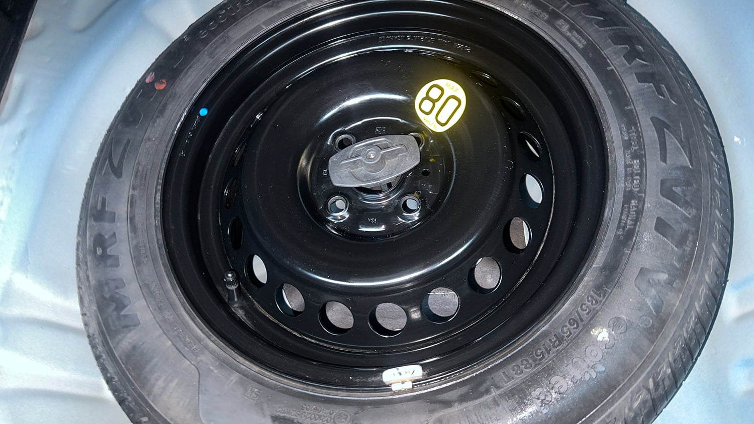Used 2021 Maruti Suzuki Baleno Zeta Petrol Manual tyres SPARE TYRE VIEW