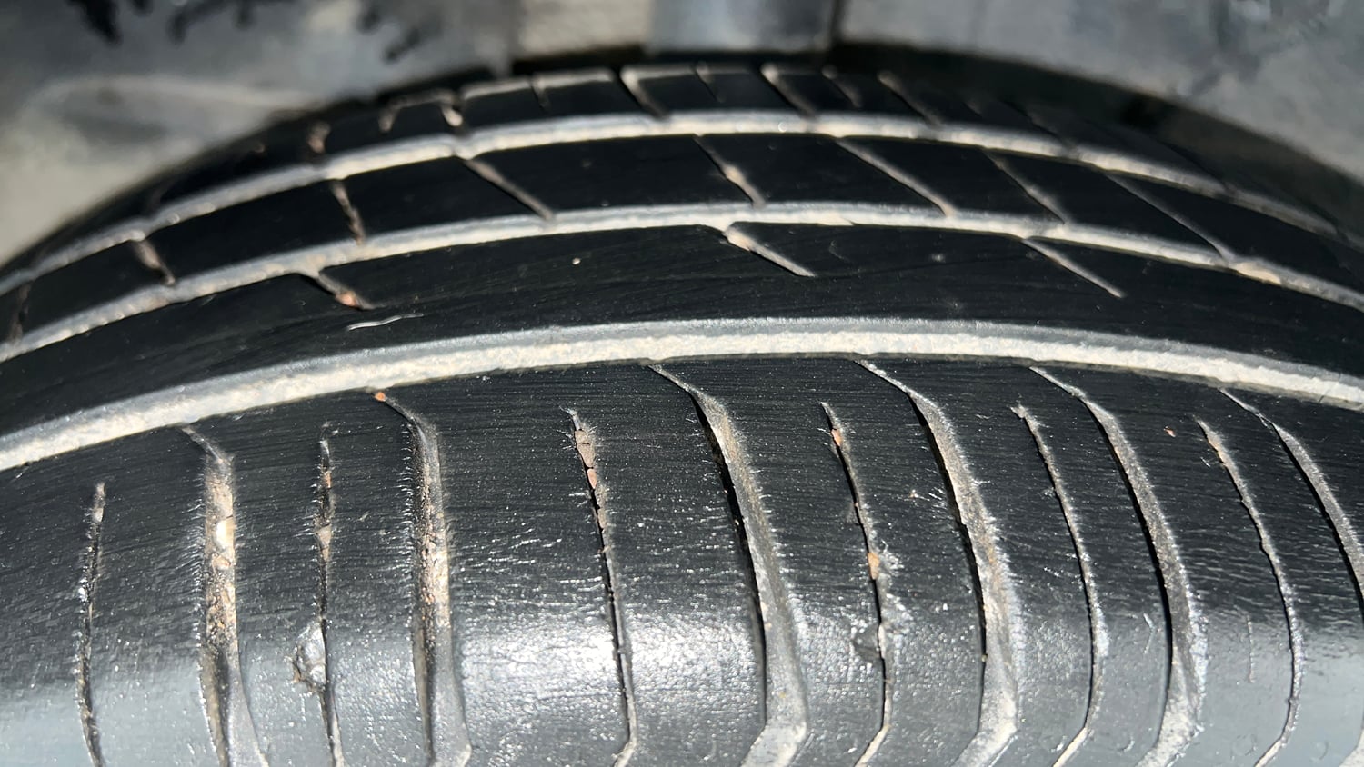 Used 2022 Tata Punch Adventure MT Petrol Manual tyres RIGHT REAR TYRE TREAD VIEW