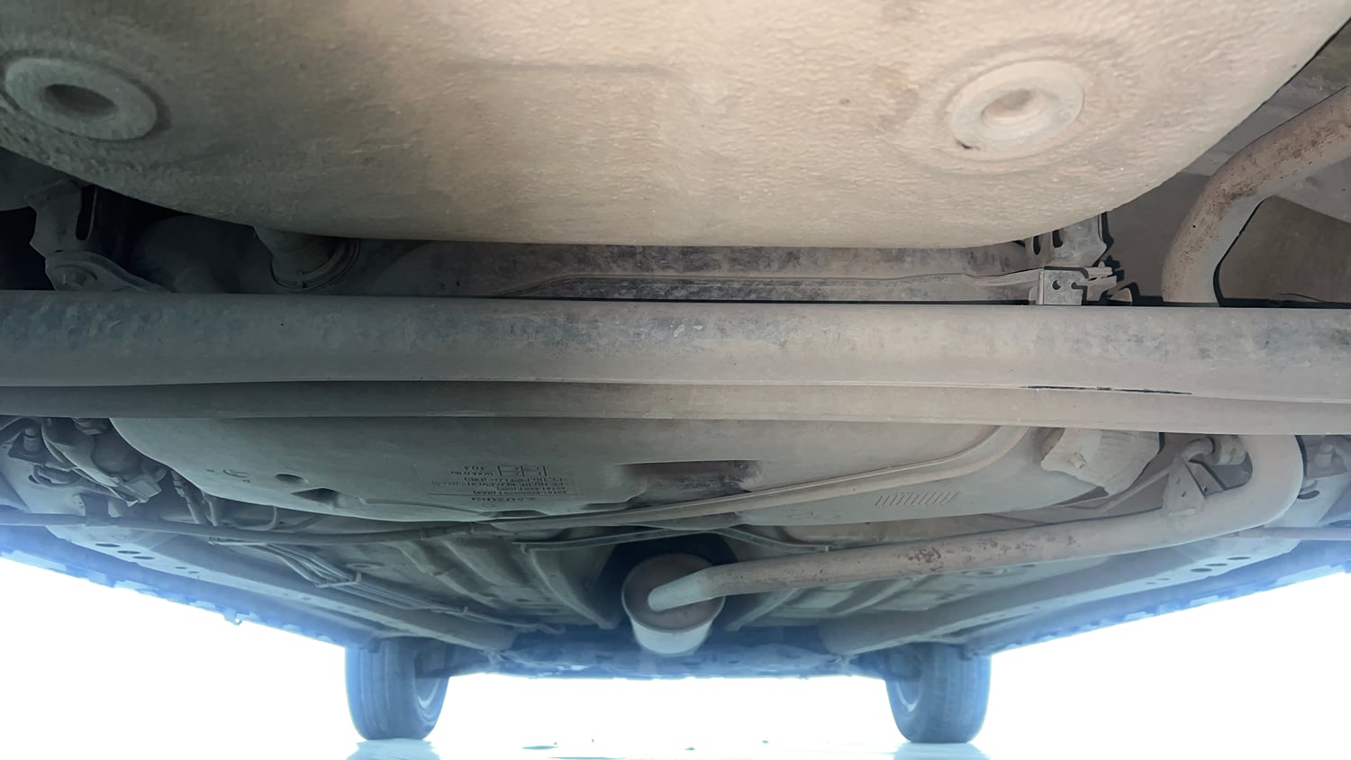 Used 2017 Maruti Suzuki Ignis Alpha 1.2 MT Petrol Manual extra REAR UNDERBODY VIEW (TAKEN FROM REAR)