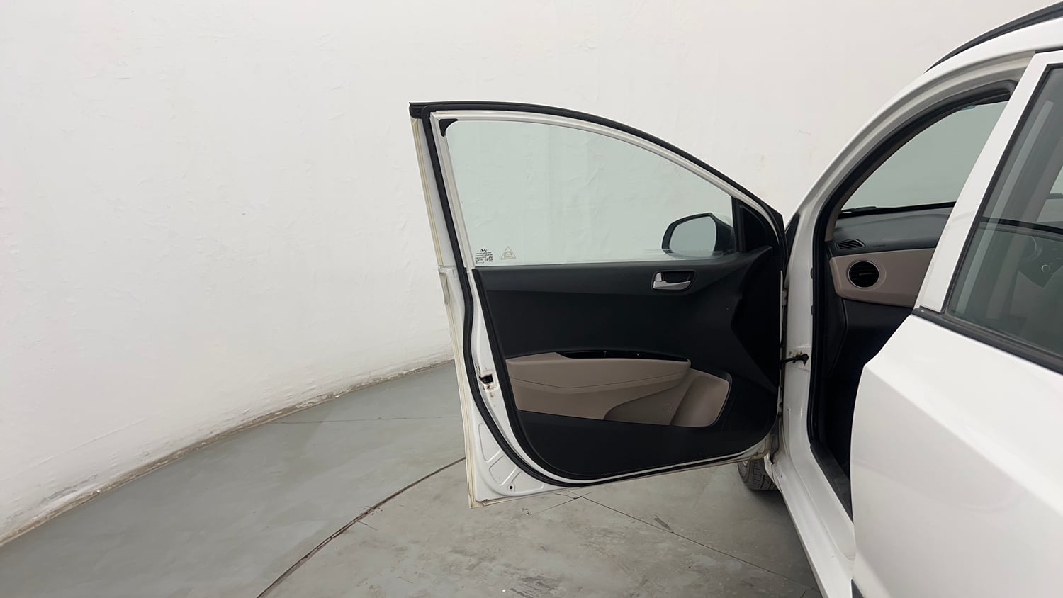 Used 2014 Hyundai Grand i10 Asta 1.2 Kappa VTVT (O) Petrol Manual interior LEFT FRONT DOOR OPEN VIEW