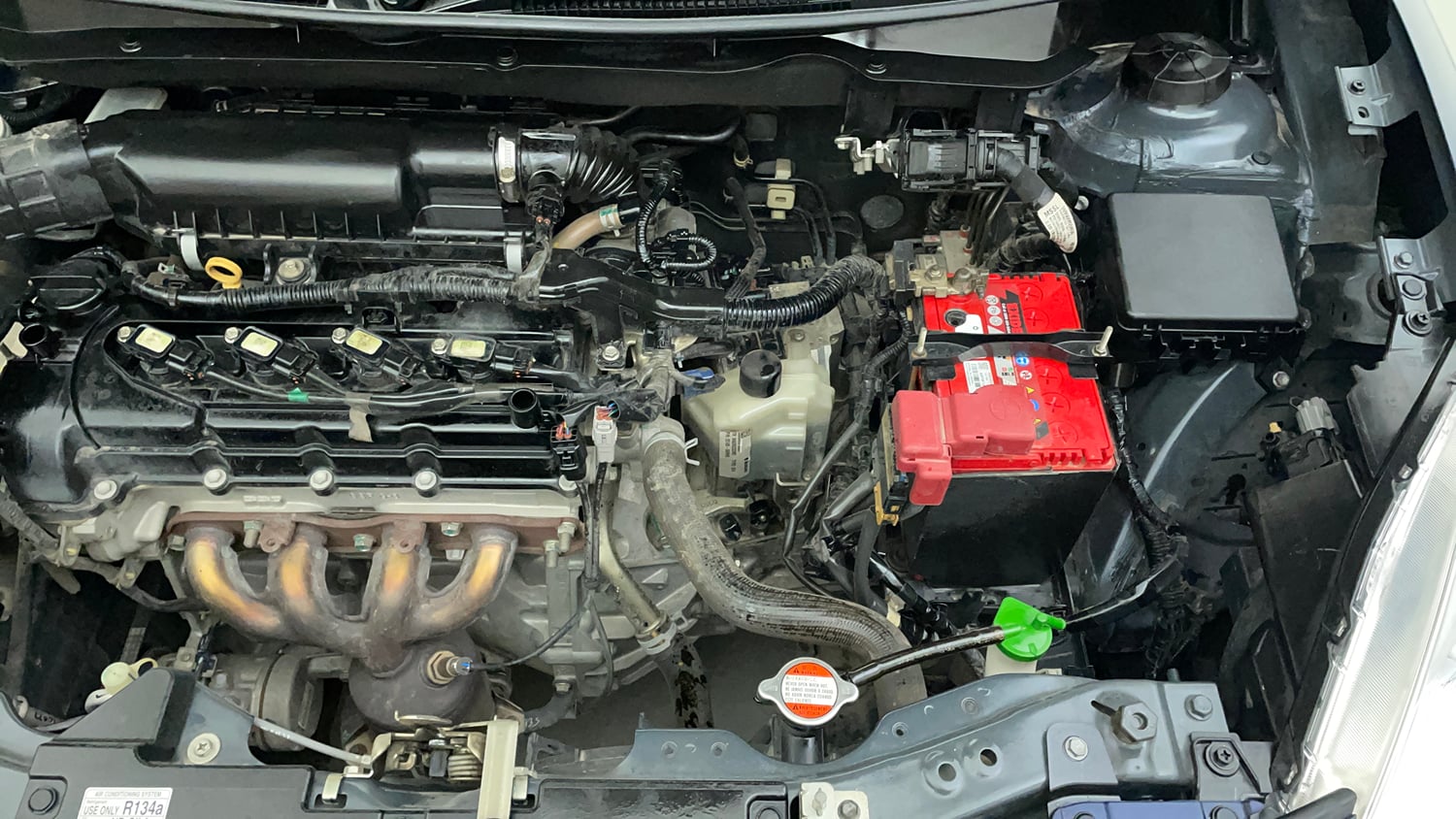 Used 2019 Maruti Suzuki Swift VXi AMT Petrol Automatic engine ENGINE LEFT SIDE VIEW