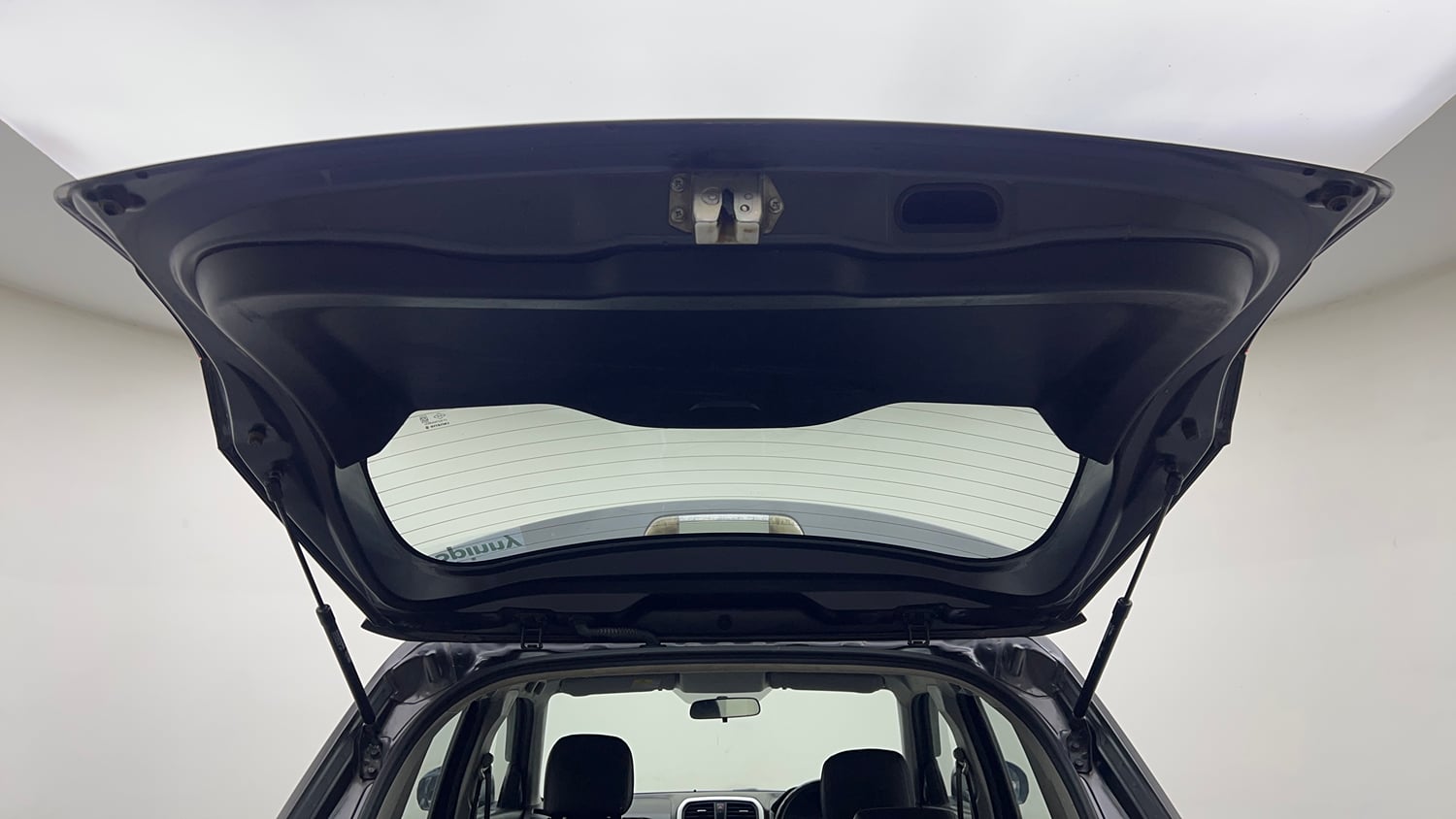 Used 2020 maruti-suzuki Vitara Brezza VXi Petrol Manual interior DICKY DOOR OPEN VIEW