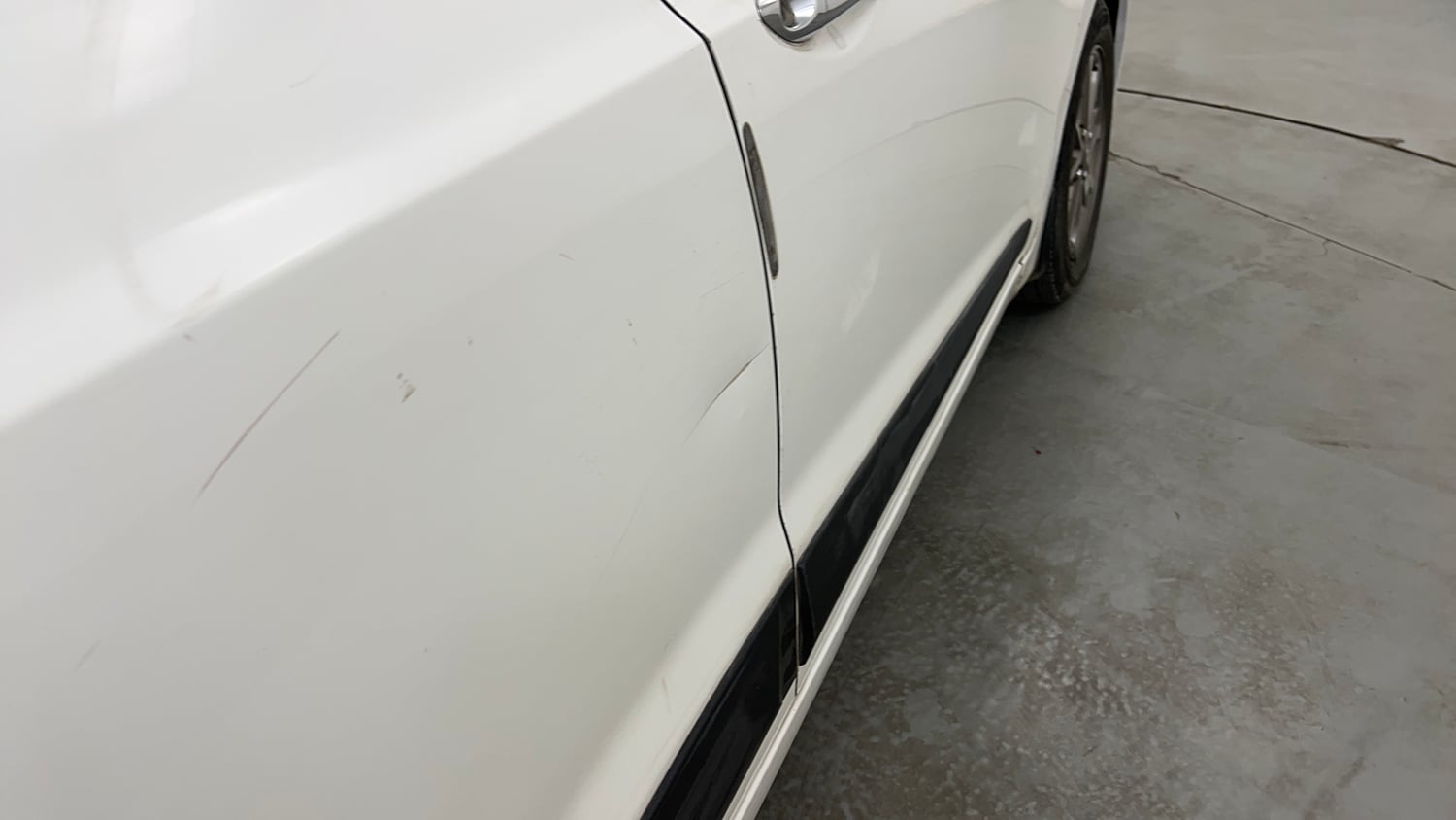 Used 2014 Hyundai Grand i10 Asta 1.2 Kappa VTVT (O) Petrol Manual dents MINOR DENT