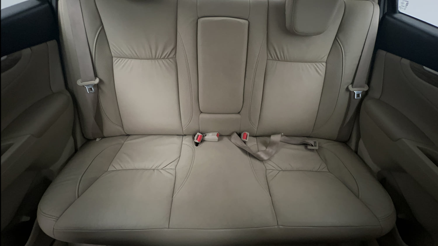 Used 2021 Maruti Suzuki Ciaz Alpha 1.5 Petrol Manual interior REAR SEAT CONDITION VIEW