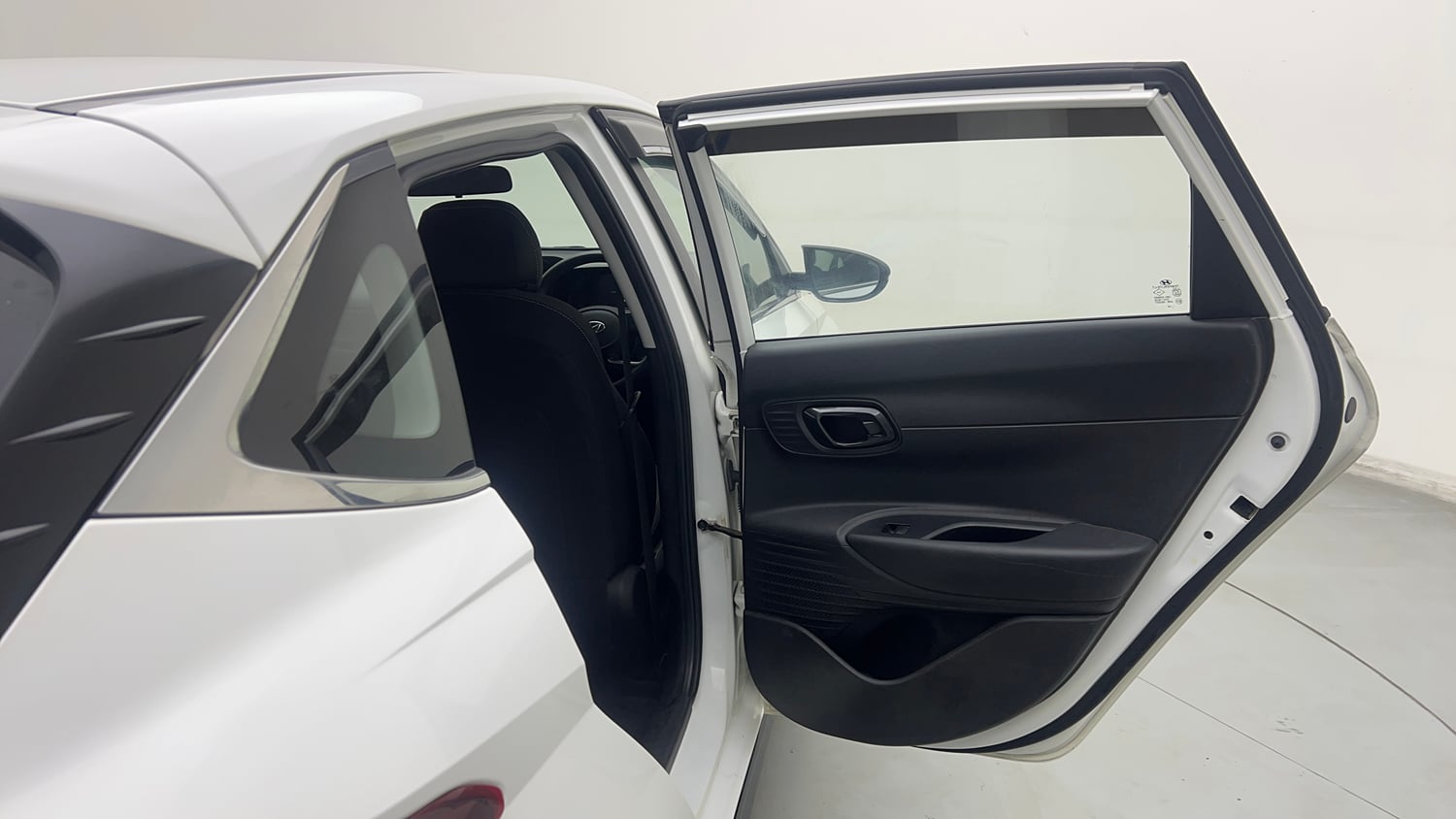 Used 2021 Hyundai i20 Sportz 1.2 MT Petrol Manual interior RIGHT REAR DOOR OPEN VIEW