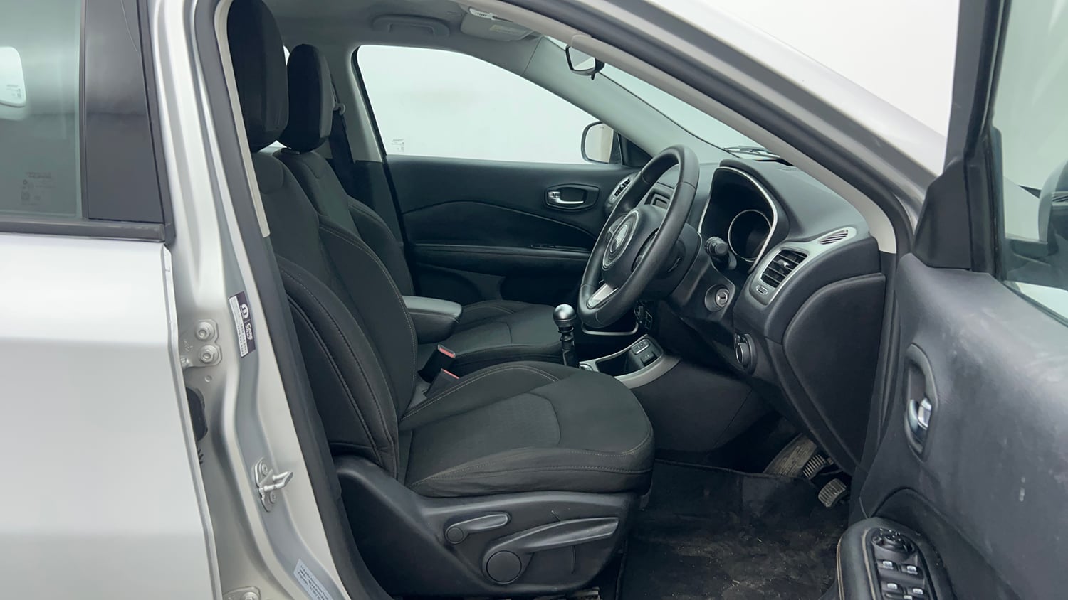 Used 2020 Jeep Compass Sport Plus 1.4 Petrol Petrol Manual interior RIGHT SIDE FRONT DOOR CABIN VIEW