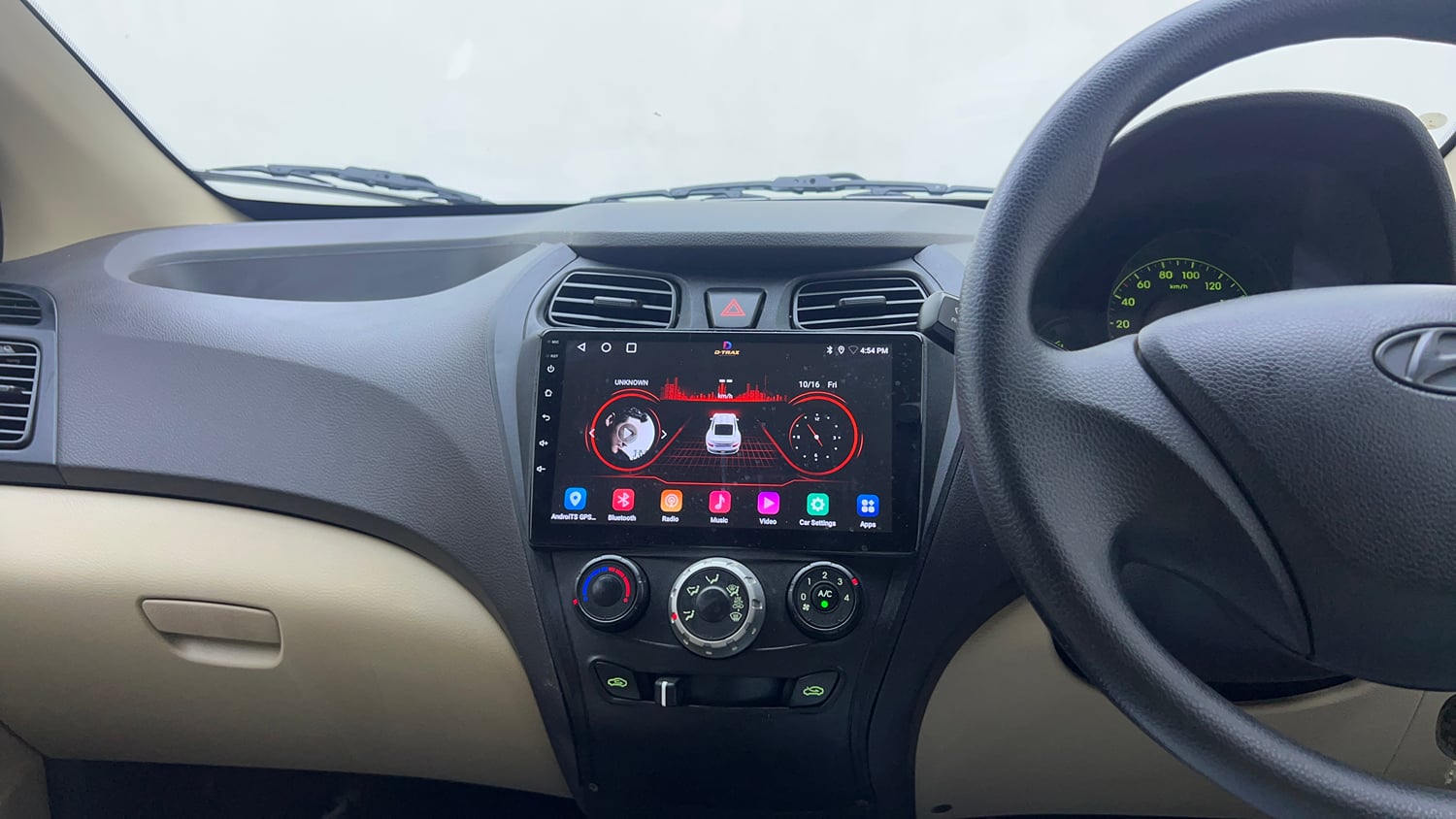 Used 2018 Hyundai Eon Era + Petrol Manual interior MUSIC SYSTEM & AC CONTROL VIEW