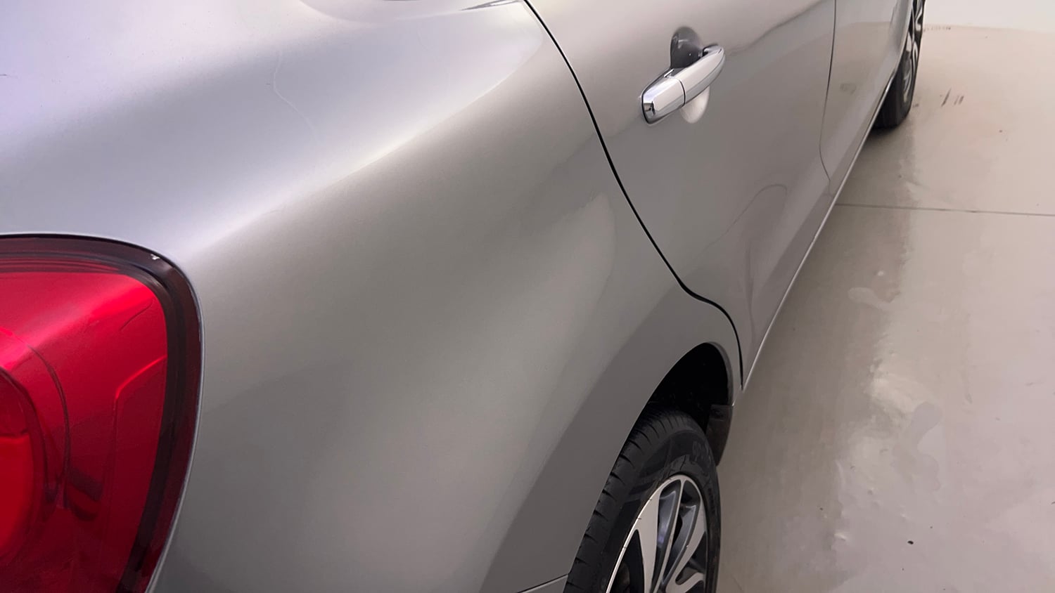 Used 2019 Maruti Suzuki Baleno Zeta Petrol Manual dents MINOR SCRATCH