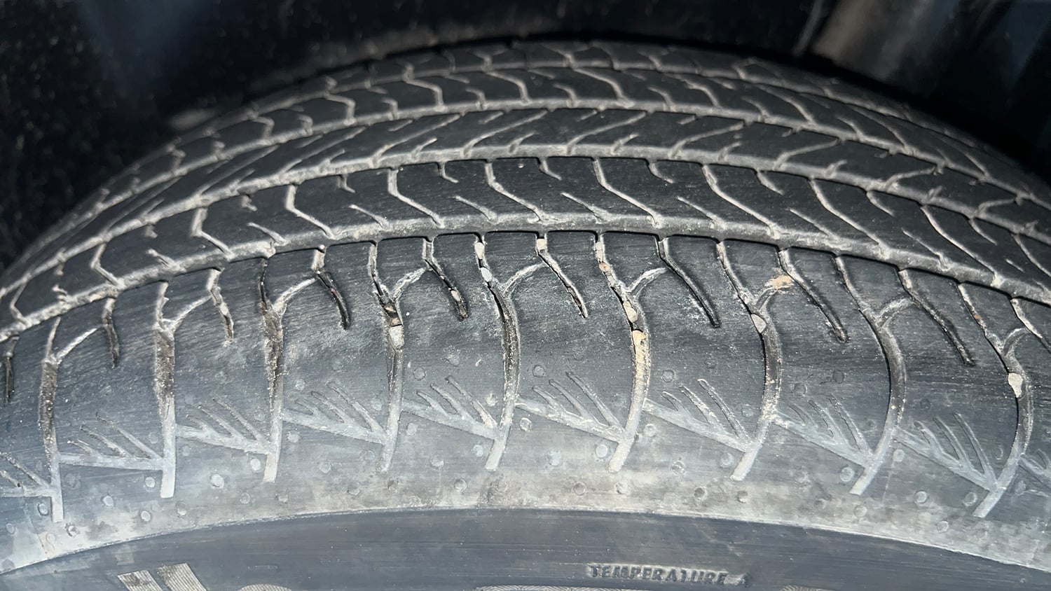 Used 2025 Maruti Suzuki Grand Vitara Zeta Smart Hybrid Petrol Manual tyres LEFT REAR TYRE TREAD VIEW