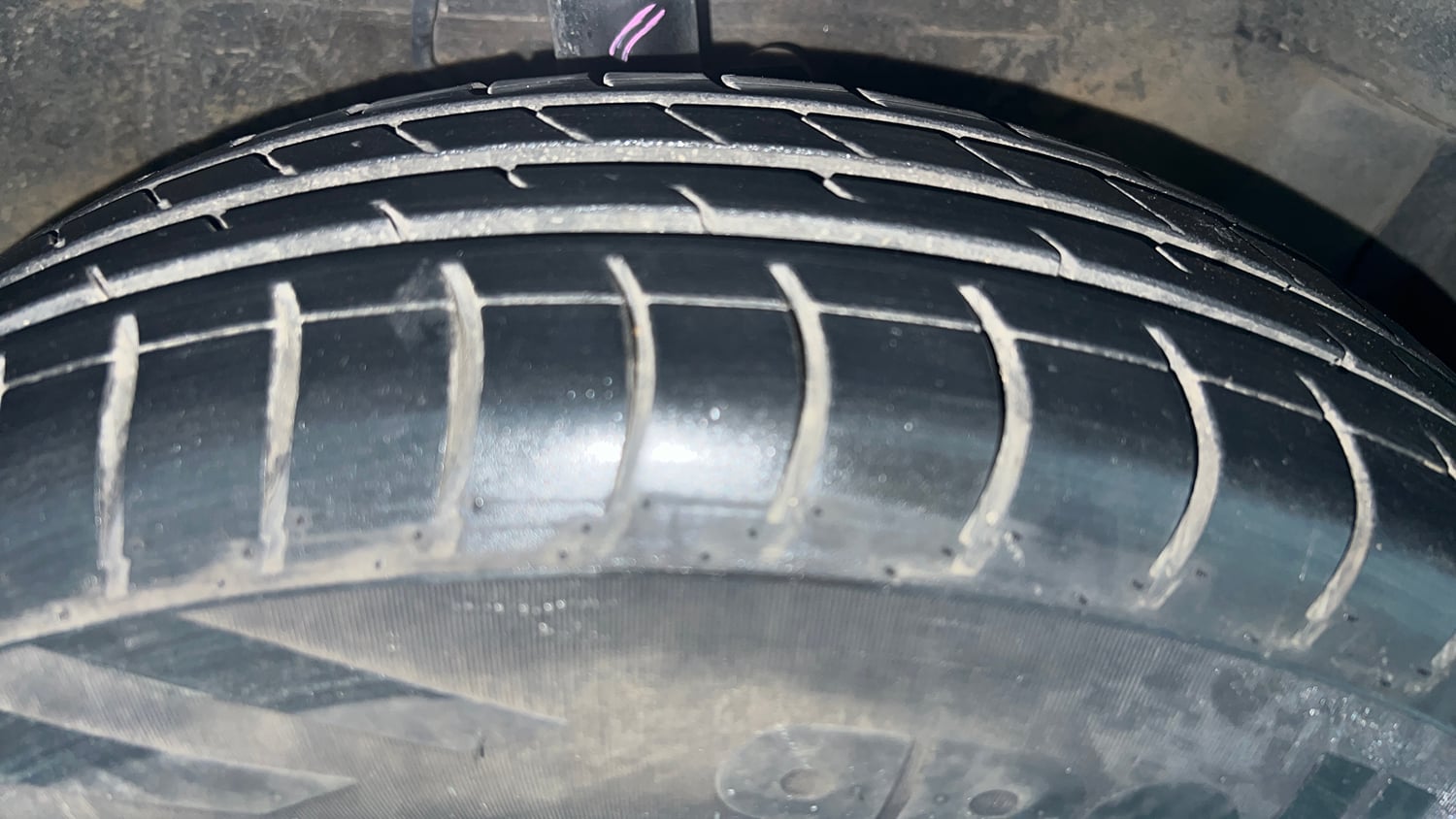 Used 2013 Maruti Suzuki Ritz Lxi BS-IV Petrol Manual tyres RIGHT FRONT TYRE TREAD VIEW