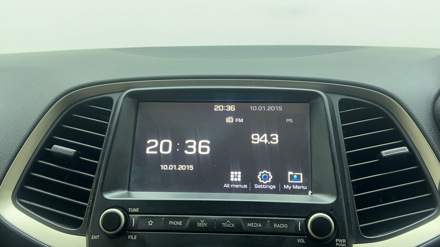 Used 2019 Hyundai Santro Sportz AMT Petrol Automatic top_features Touch screen infotainment system