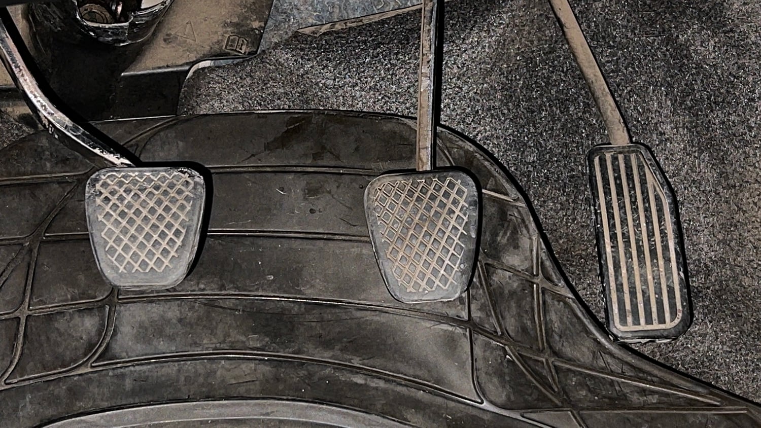 Used 2013 Honda Amaze 1.2 EX i-VTEC Petrol Manual interior PEDALS VIEW