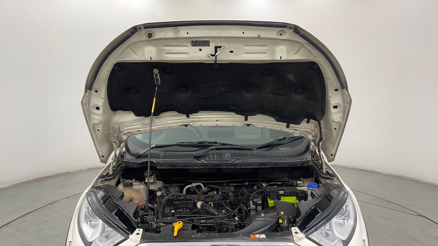 Used 2021 Ford EcoSport Titanium Plus 1.5L Ti-VCT AT Petrol Automatic engine ENGINE & BONNET OPEN FRONT VIEW