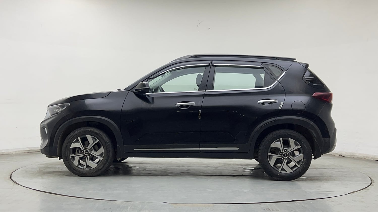 Used 2021 Kia Sonet HTX 1.0 iMT Petrol Manual exterior LEFT SIDE VIEW