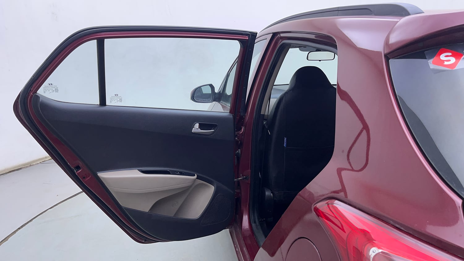 Used 2014 Hyundai Grand i10 Asta 1.2 Kappa VTVT Petrol Manual interior LEFT REAR DOOR OPEN VIEW